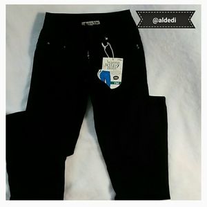 Skinny  Legging Black Juniors. Size 5🌺